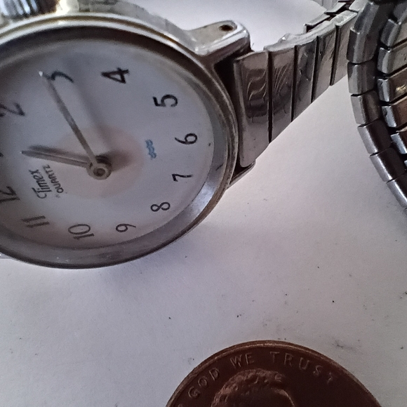 Timex Silver and Gold Men's Watches - Picture 7 of 7